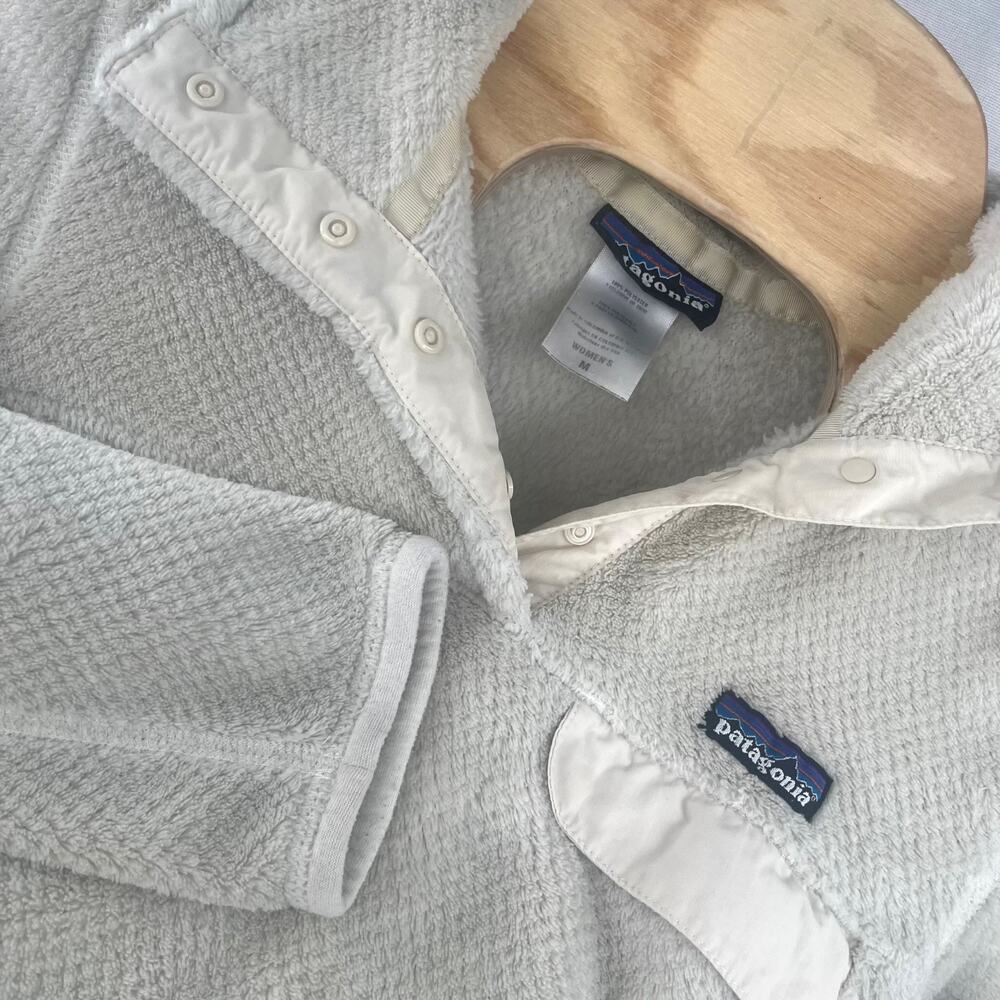 Patagonia Sweater Polartec Medium Cream 1/4 Snap T Fleece Pullover Long Sleeve